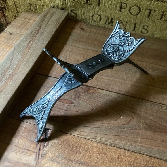 Pirate Flintlock and flask decorative set - Picture 13 of 14